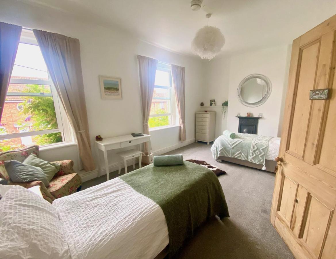 The Dragonfly Bnb, Glastonbury Luaran gambar