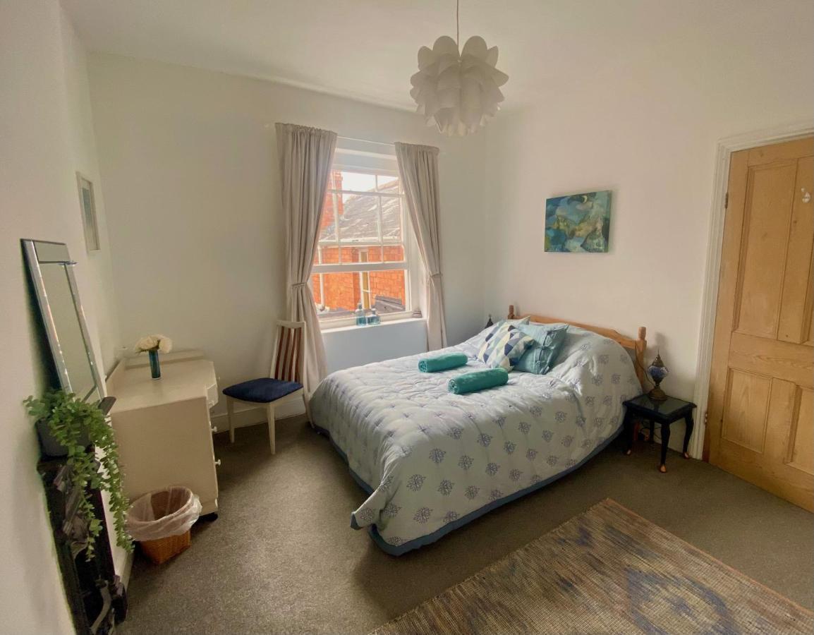 The Dragonfly Bnb, Glastonbury Luaran gambar