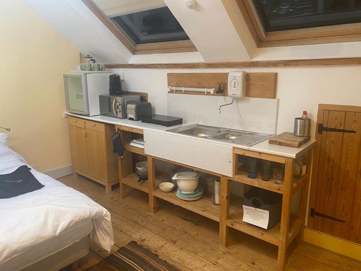 The Dragonfly Bnb, Glastonbury Luaran gambar