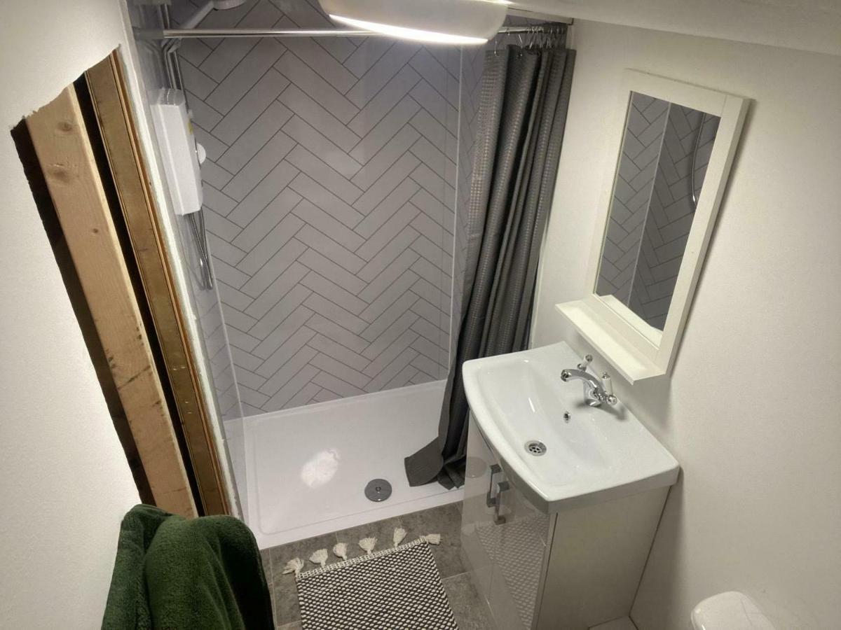 The Dragonfly Bnb, Glastonbury Luaran gambar
