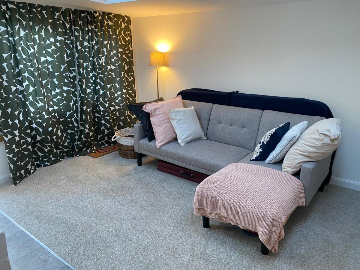 The Dragonfly Bnb, Glastonbury Luaran gambar